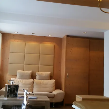 Vergeiner Отель